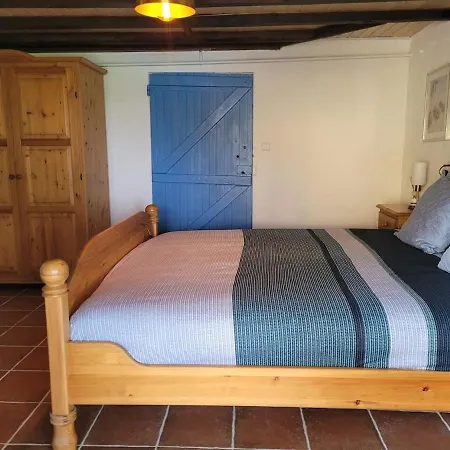 Hébergement de vacances Bois De La Borde With Private Pool *